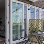 Haya Seaview - Kurhaus *